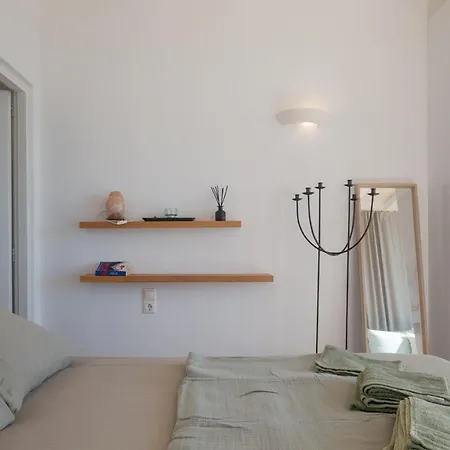 Apartment Chic With Pool, 5-min Walk To Santa Maria (Paros)