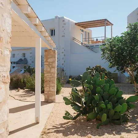 Apartment Chic With Pool, 5-min Walk To *