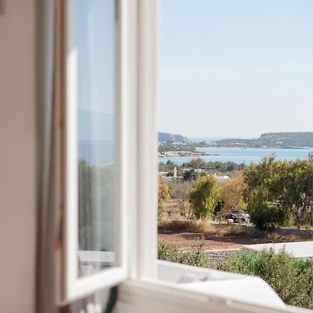 Chic With Pool, 5-min Walk To *