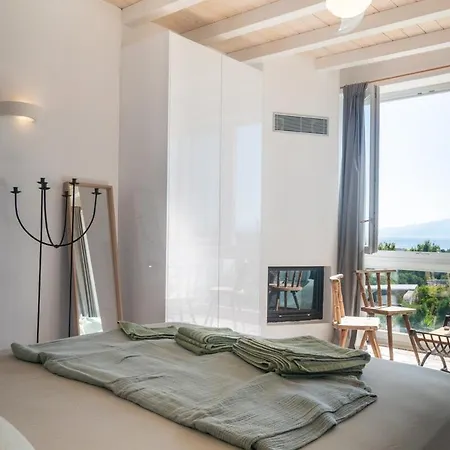 Apartment Chic With Pool, 5-min Walk To Santa Maria (Paros)