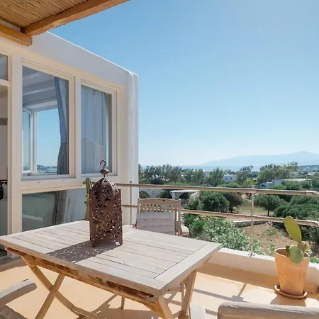 Chic With Pool, 5-min Walk To Санта-Мария