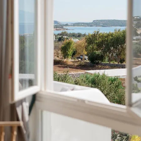 Chic With Pool, 5-min Walk To